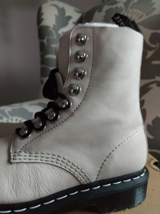 Buty Dr. Martens 1460 Pascal Hardware r.37 skóra licowa