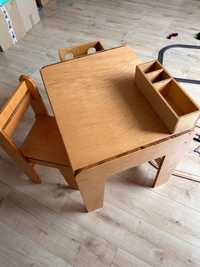 Stolik z krzesełkiem dla dzieci