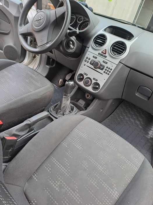 Opel Corsa 2011. 1.3 CDTI