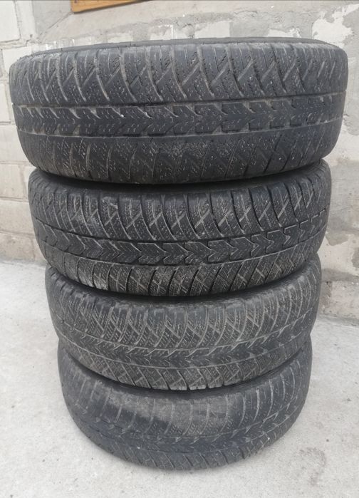 2 Колёса в сборе на Ваз р13 зимняя резина 175 70