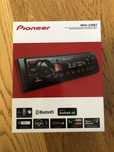 Radio samochodowe Pioneer 230bt Bluetooth
