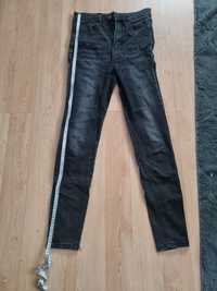 Stradivarius jeansy czarne