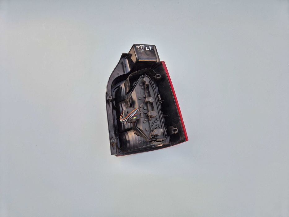 Lewa Tylna Tył Kompletna Lampa VW Transporter T5 Oryginał Europa