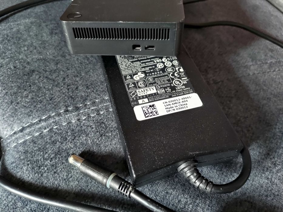 Stacja dokująca Dell WD19DC + zasilacz 130 W