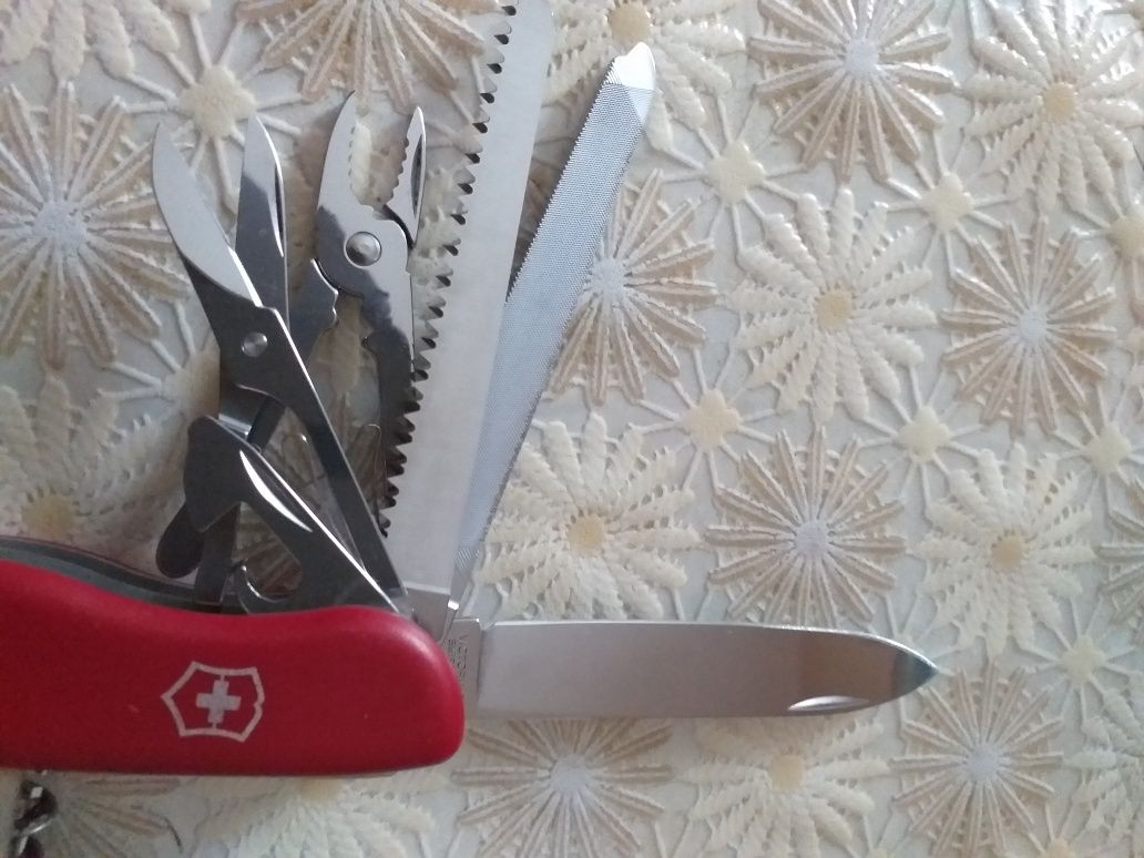 Нож Victorinox Work Champ