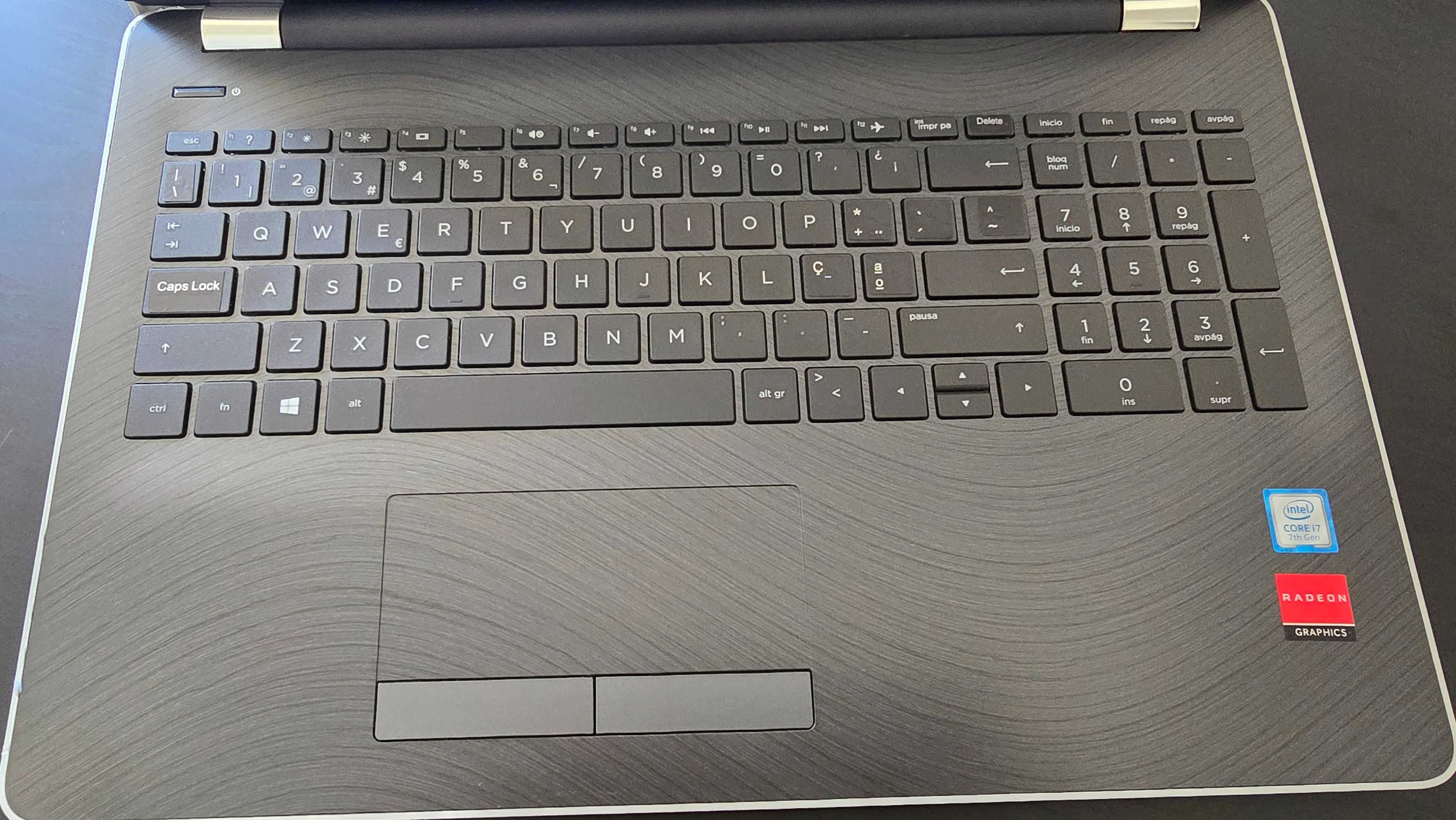 Portatil HP i7, 12gb Ram, SSD, DVDRW