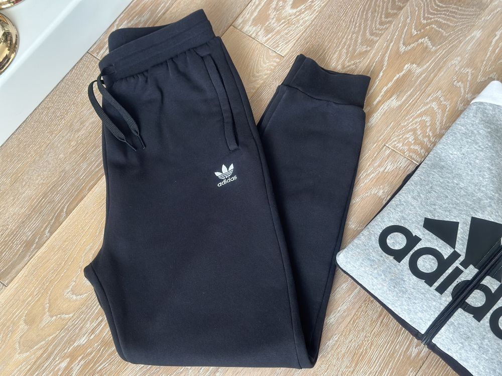 Спортивний костюм adidas утеплений ( р.164-170)