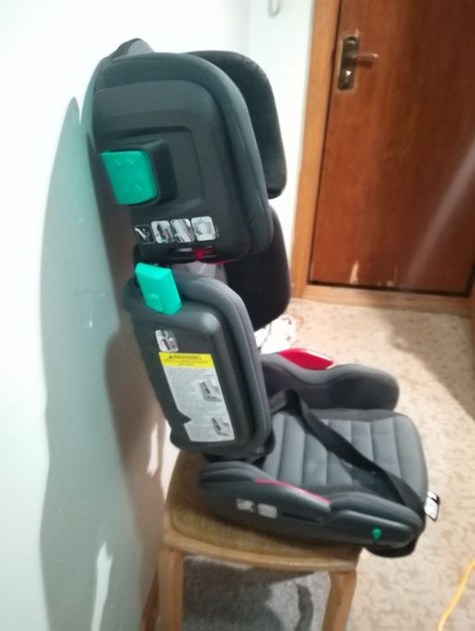 Дитяче крісло трансформер складне в авто та  таксі