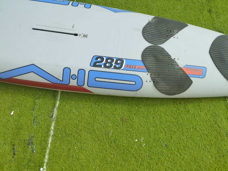 Prancha de Windsurf AHD Free Race 140L