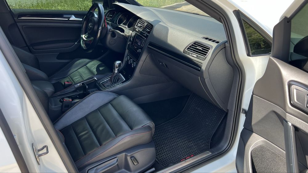Продам Volkswagen Golf 7 GTI 2015 рік