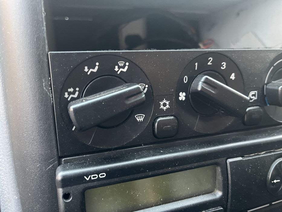 Mitsubishi Canter Fuso 3.0 HPI lift Klima - Winda 1000kg