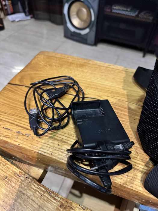 Lustrzanka Canon EOS 760D, obiektywy, lampa, torby. Duży zestaw!