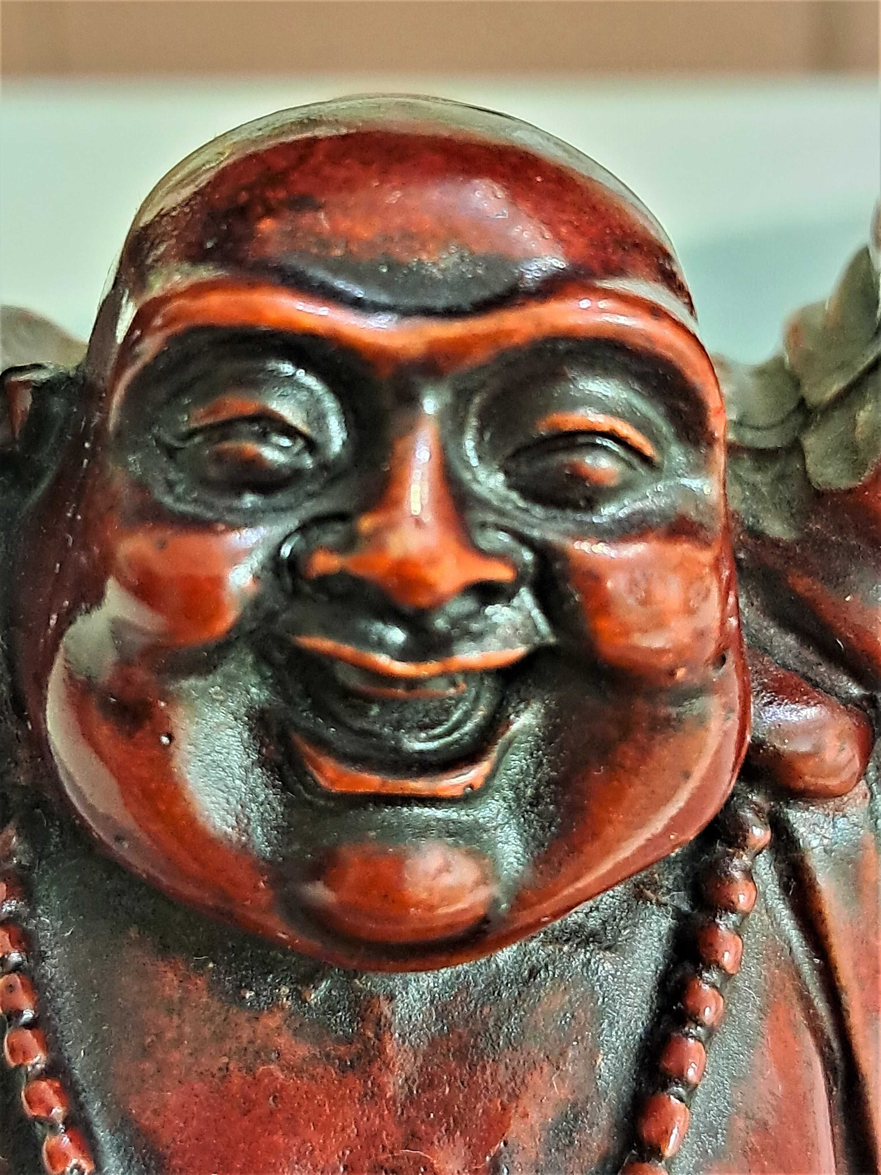Фигурка  Будда с Юэнь Пао (18 см)