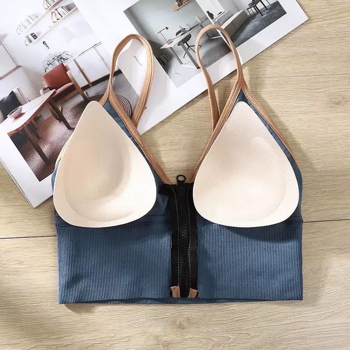 Топ трикотажний з чашками