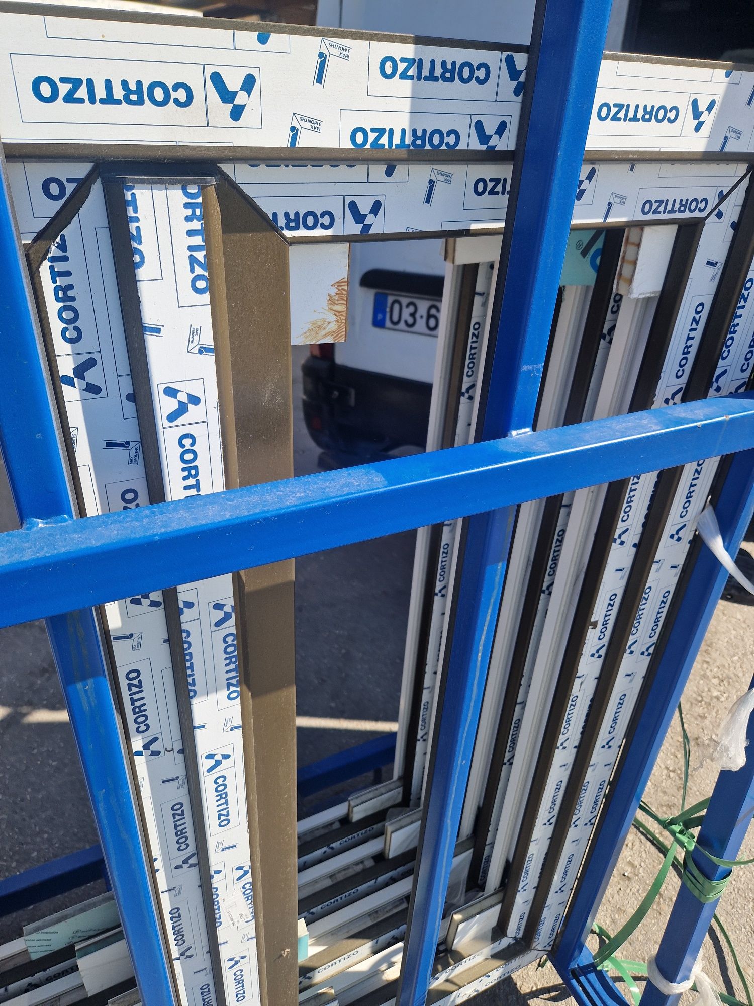Janela em pvc com vidro duplo térmico