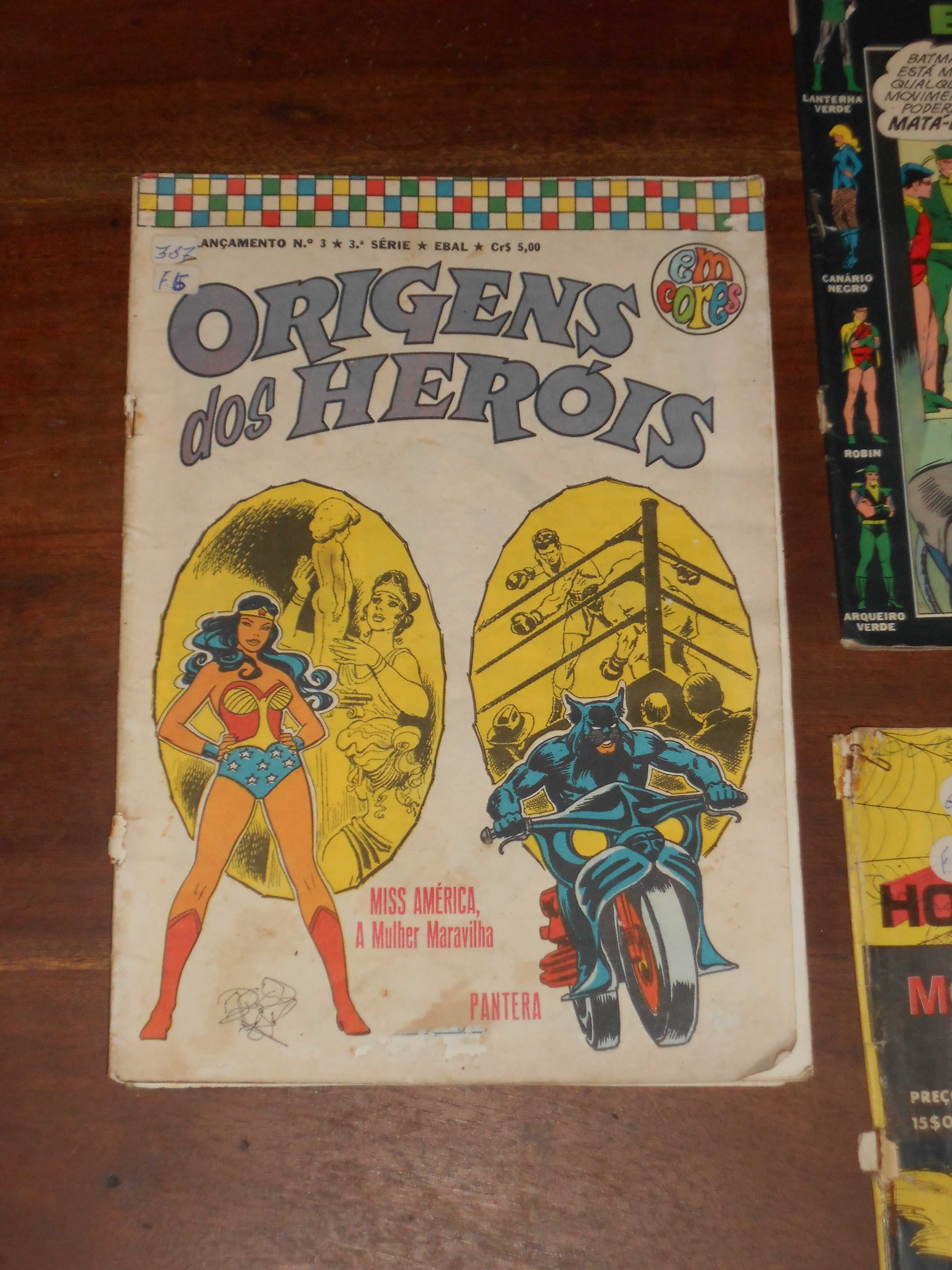Revistas antigas Batman, Homem aranha, Hulk, Sargento Tigre etc