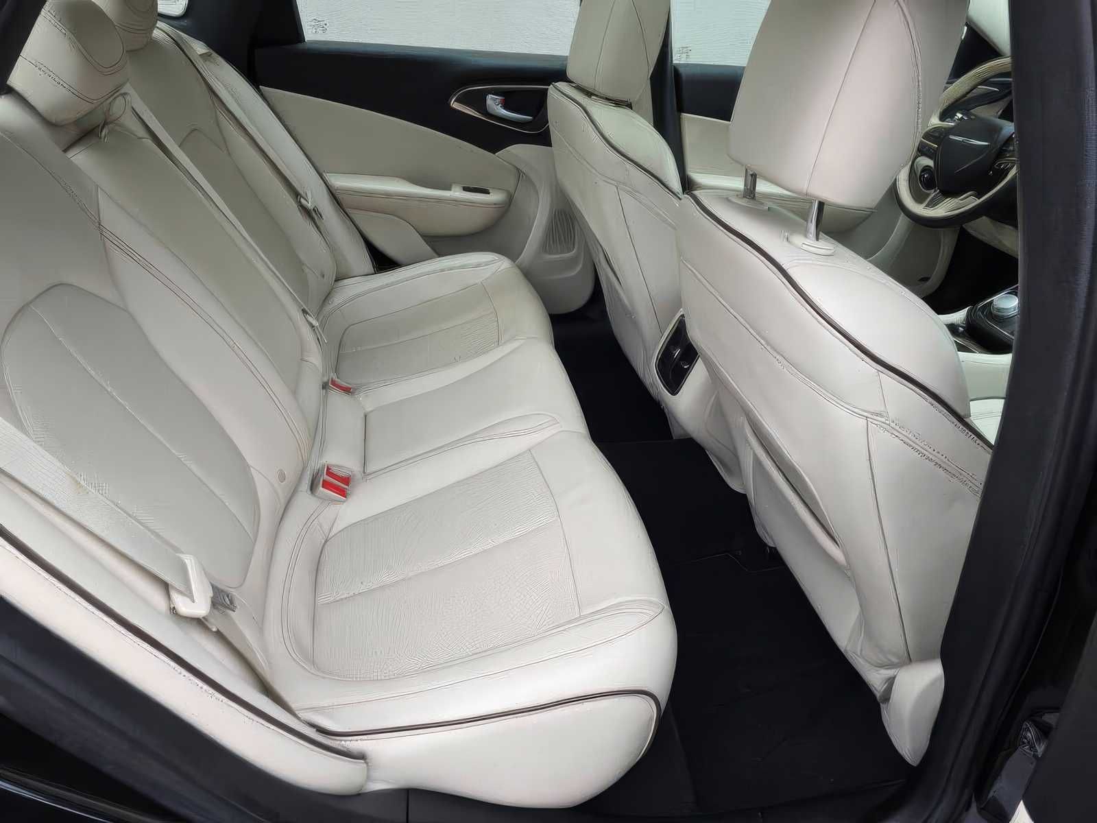 2015 Chrysler 200 C