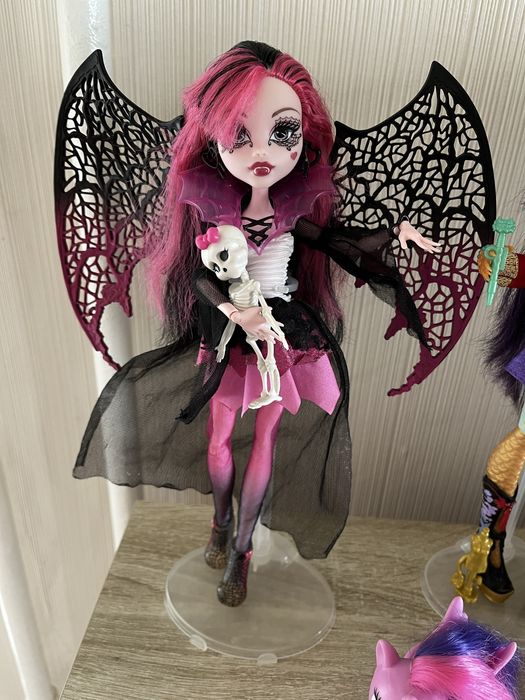 Обмін Монстер Хай Дракулаура monster high