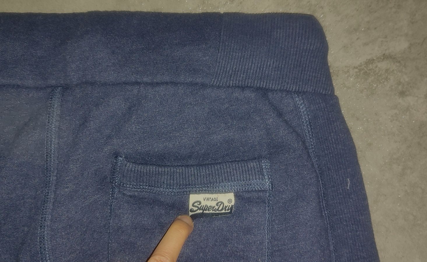 Spodnie Superdry dresy r. S granatowe