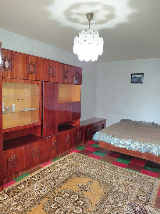 Сдам простую теплую 1к.кв ул.Батумская недорого