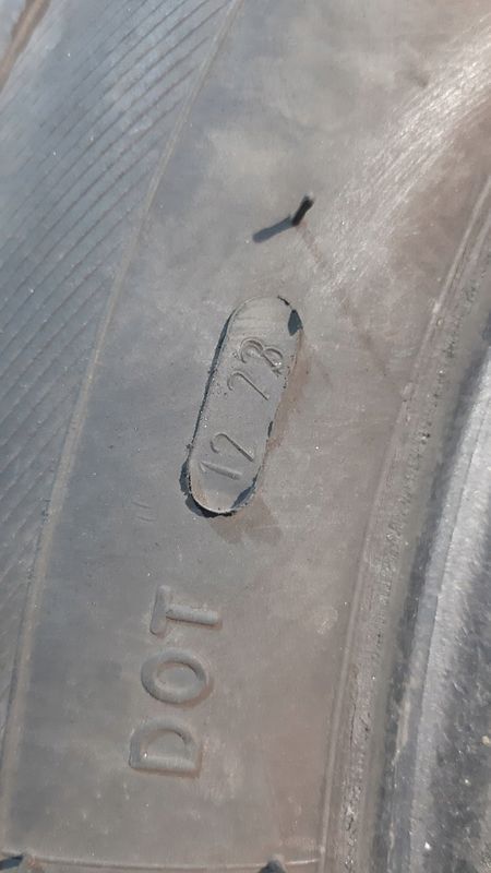 Opony Zimowe Bieżnikowane 2x Arktic 185/65 R15/2023r