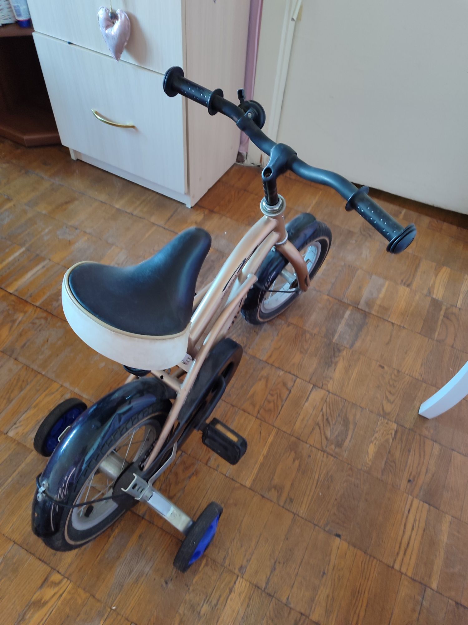 Дитячий велосипед з додатковими колесами які знімаються