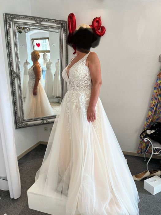 Suknia ślubna tiul koronka koraliki