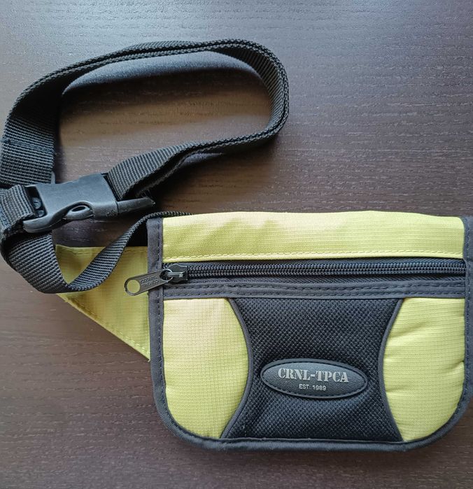 Bolsa Casual de Cintura Verde-Lima/Preta, Marca Coronel Tapioca