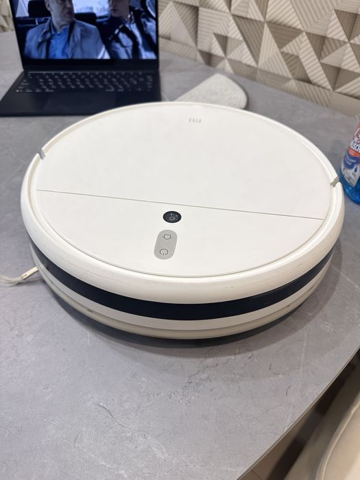 Робот-пылесос Mi Robot Vacuum-Mop Xiaomi