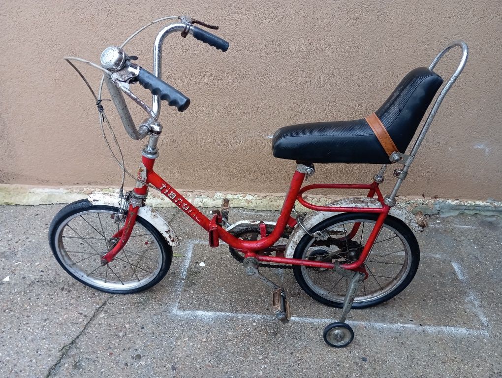 Bicicleta antiga de criança