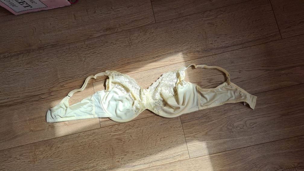 Piękny sexy seksowny biustonosz koronkowy stanik na duży biust 100E ko