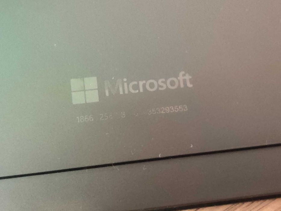 Microsoft Surface Pro 7, i5-1035G4, 8GB RAM, 128GB NVME - czarny
