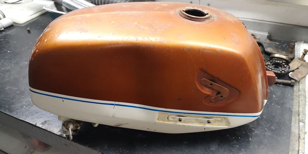 Honda CB125, CB175 Deposito de gasolina