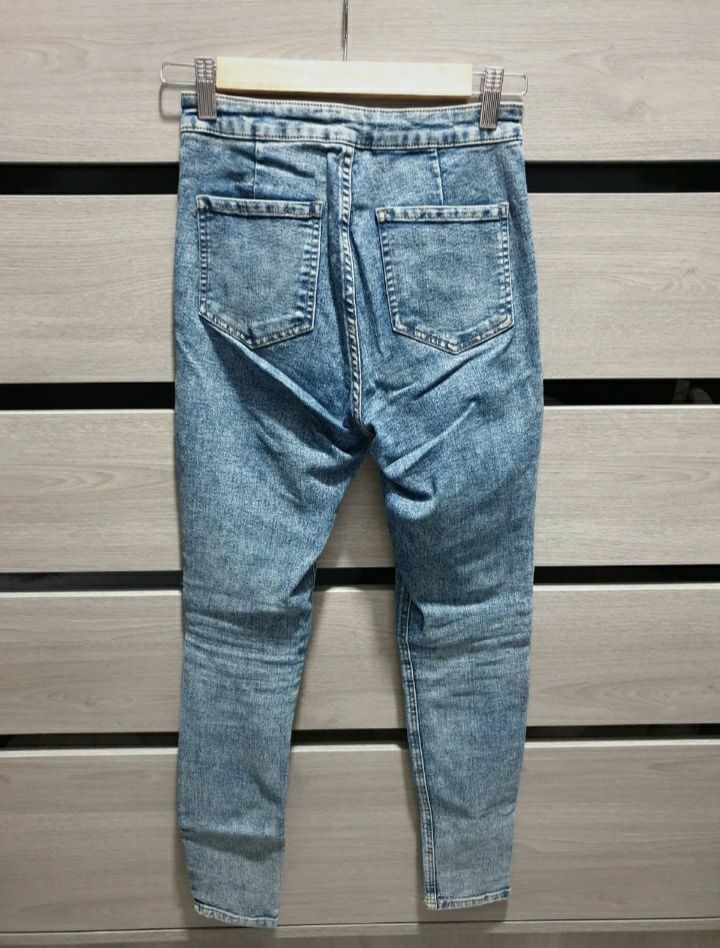 Spodnie jeans slim fit