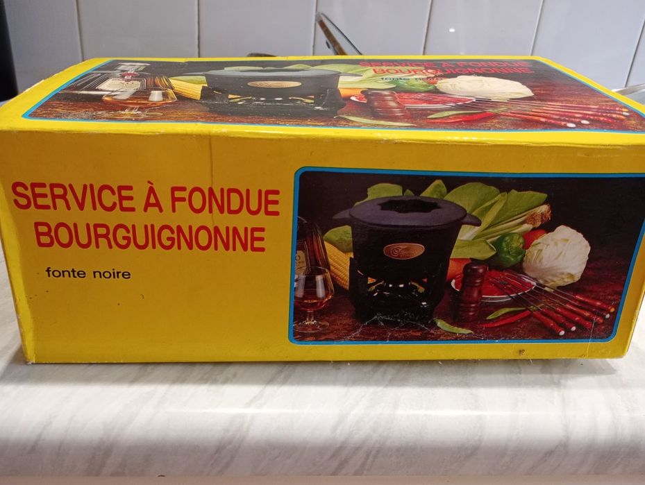 Fondue jak nowe .  raz użyte