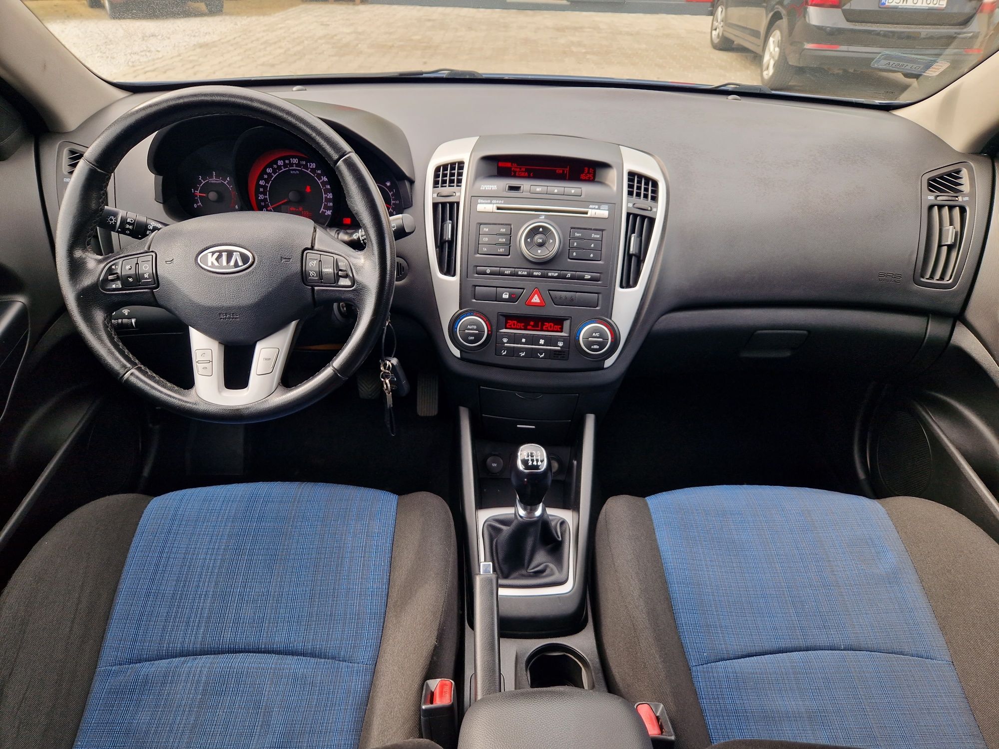 Kia Ceed Lift 1.6 Bogate wyposażenie Salon Polska BDB STAN