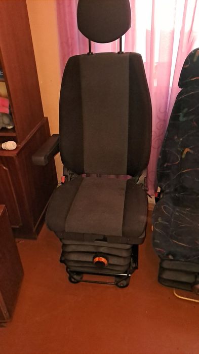 Продам сидіня пілот пневмо на спрінтера мастира івеко