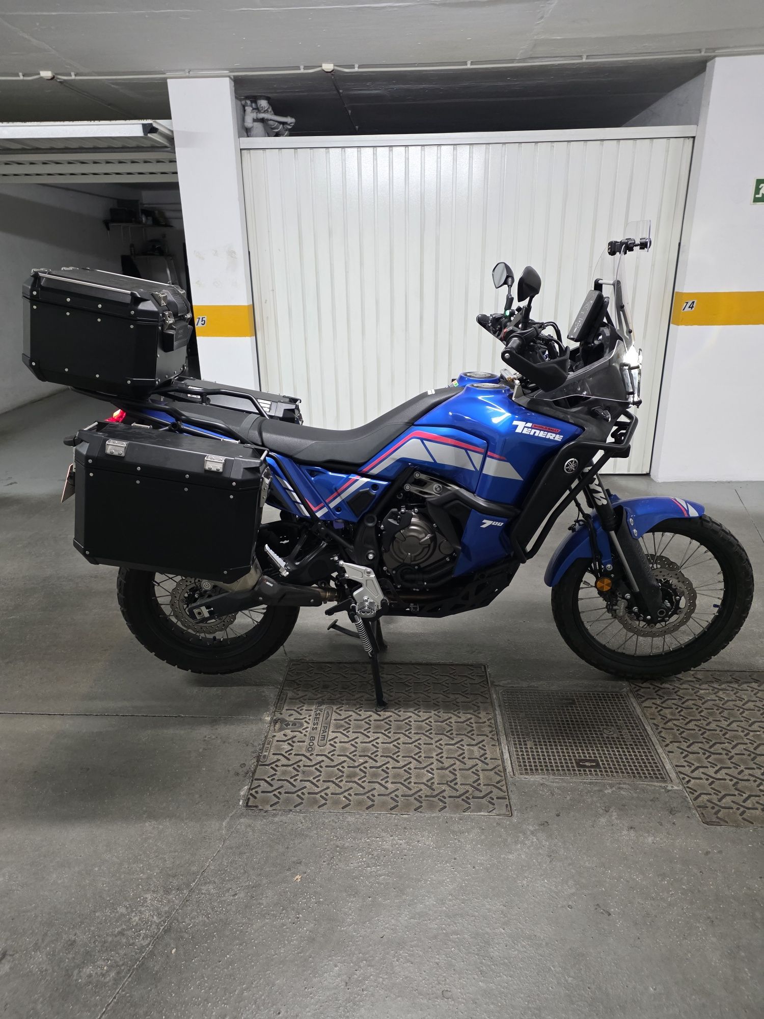 Vendo - Yamaha Ténéré 700 World Rally:

- Matriculada em 12/2023;
- Ce