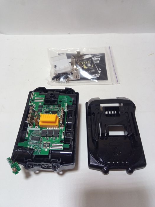 Корпус аккумулятора 18(20) вольт(18650 21700)