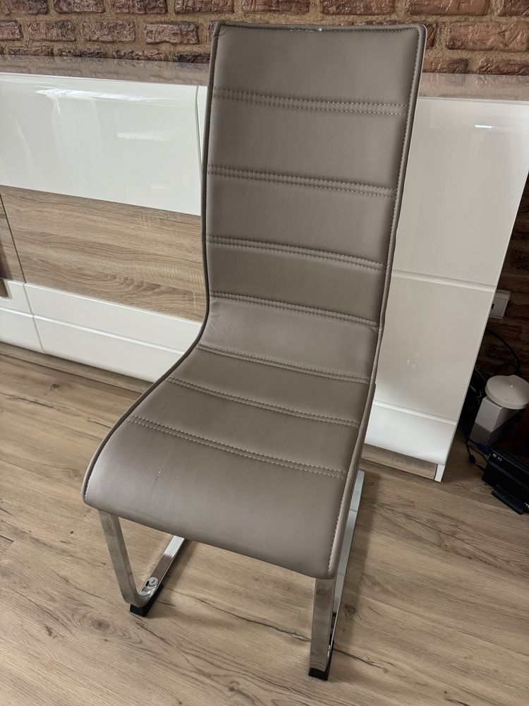 Conjunto mesa e aparador (sala de jantar)