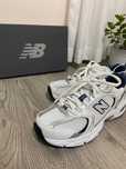 WhiteSilver\NewBalance*Damskie*ModaMR530SG UnisexTrampki.39.5