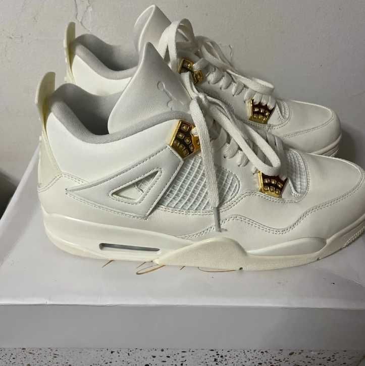 Buty Jordan4 Retro Moda Obuwie sportowe rozmiar.40