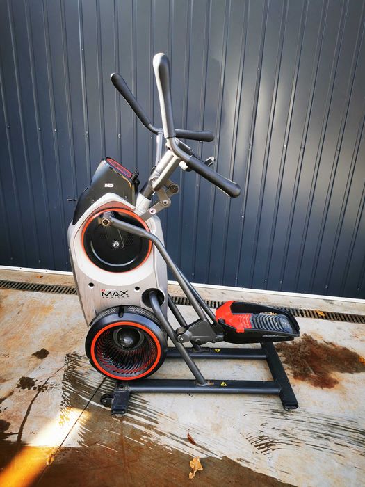 Orbitrek Bowflex Max Trainer M5