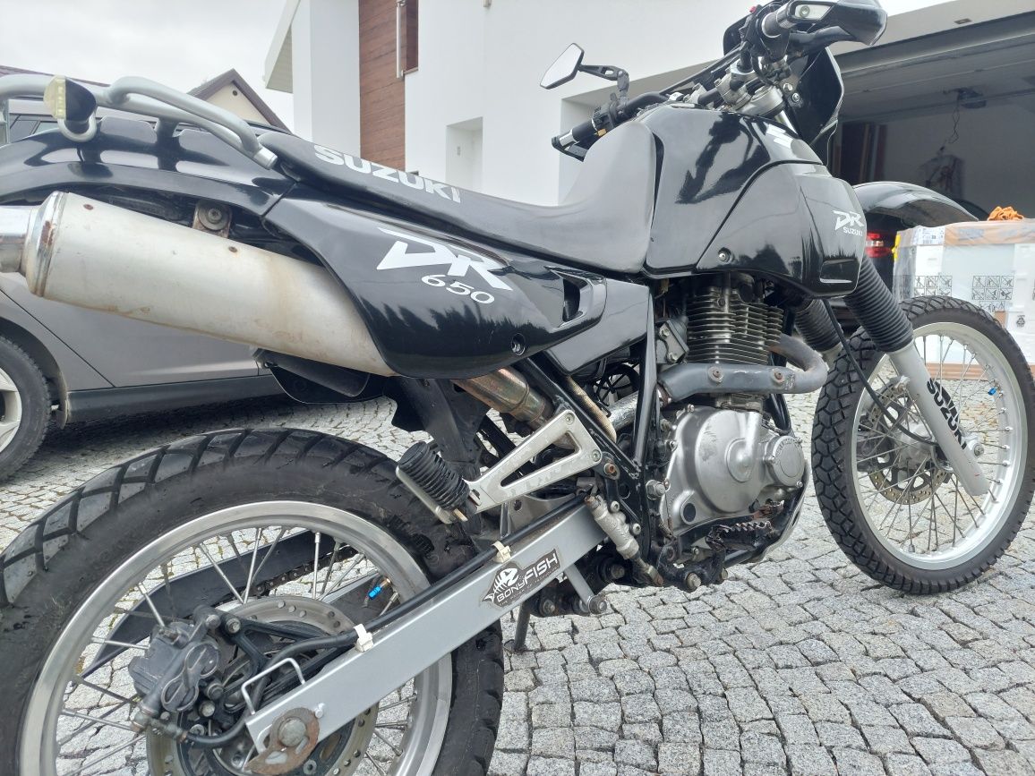 Suzuki dr 650 ru