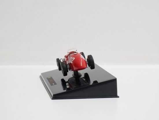 1/43 ferrari 500 f2 1952 (hotwheels elite)