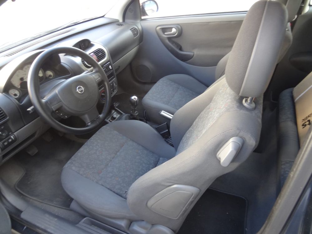 Opel Corsa 1.7 DTI Isuzu