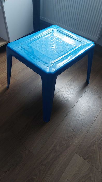 Stolik dziecięcy dla dziecka chłopca niebieski