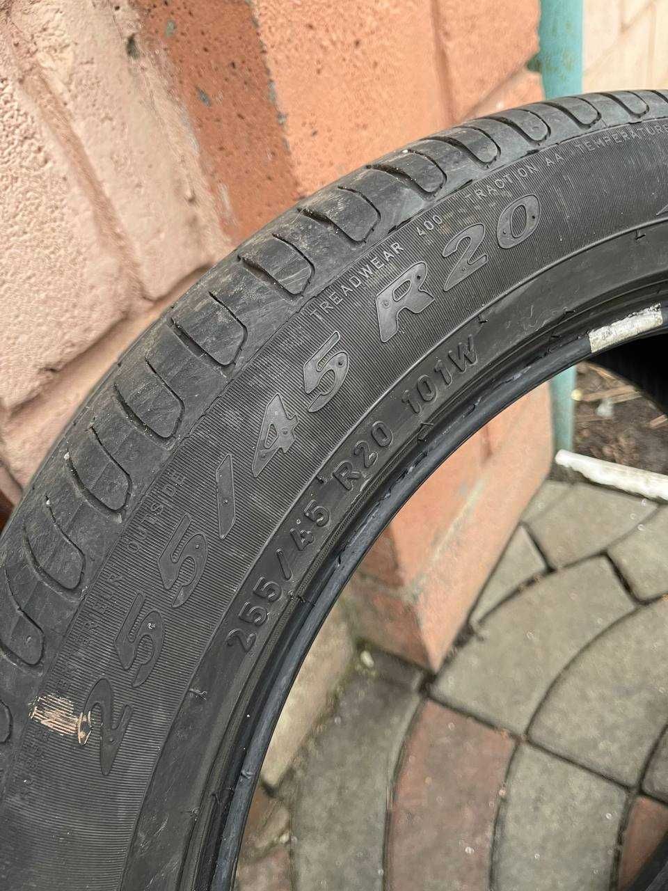 Pirelli scorpion 255/45 R20 Run Flat 101w