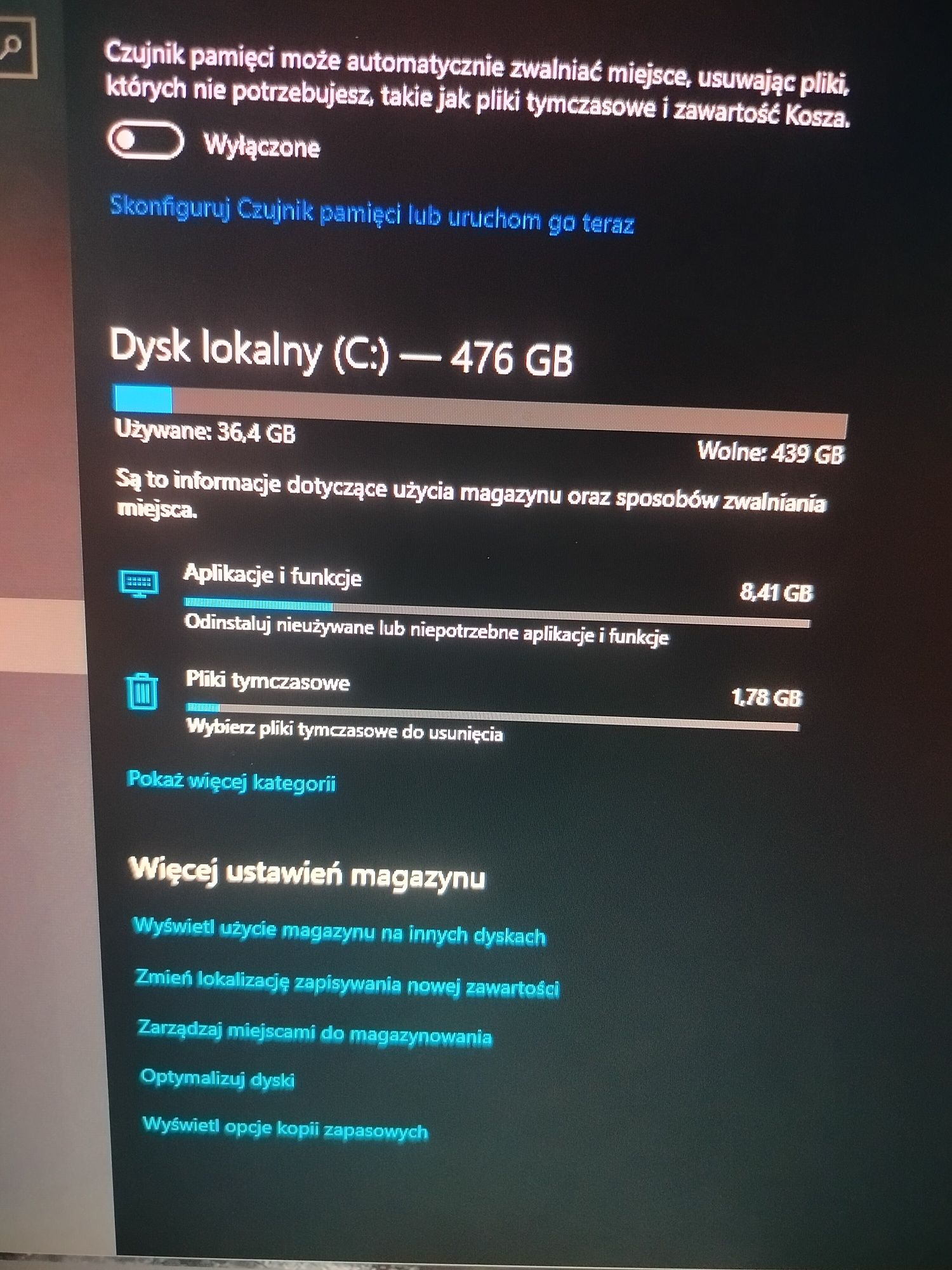 Komputer z monitorem