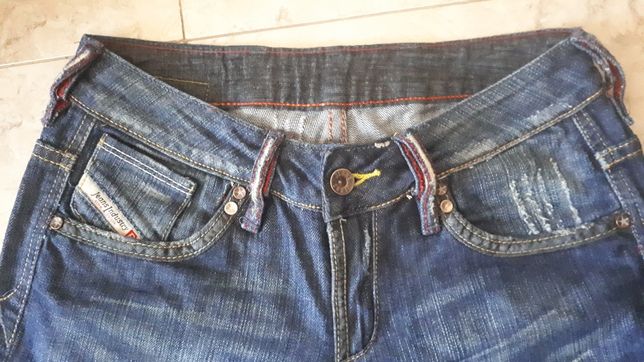 Bermudas jeans industry